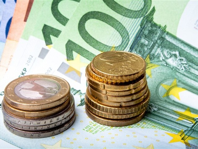 peniaze, euro, mince, bankovky