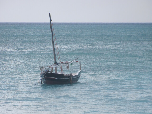 Zanzibar prežíva vďaka rybolovu a cestovnému ruchu.