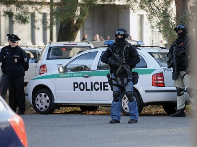 Česko, streľba, polícia
