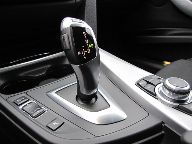 Automatická prevodovka ZF 8HP tu odvádza výbornú prácu.