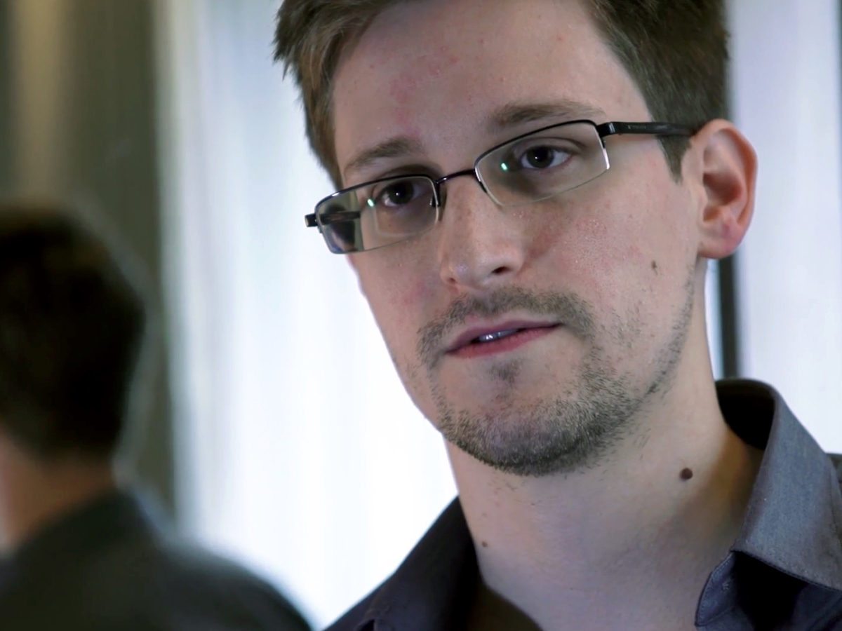 Edward Snowden, tajné služby