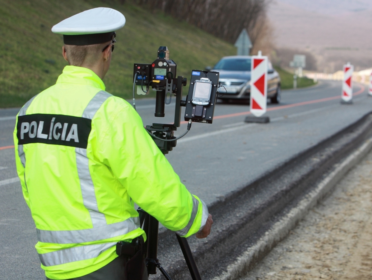 polícia, doprava, rýchlosť, pokuta, radar, meranie