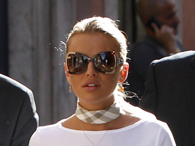 Francesca Pascale, 27-ročná priateľka 76-ročného Silvia Berlusconiho, ktorá s napätím čakala na verdikt.