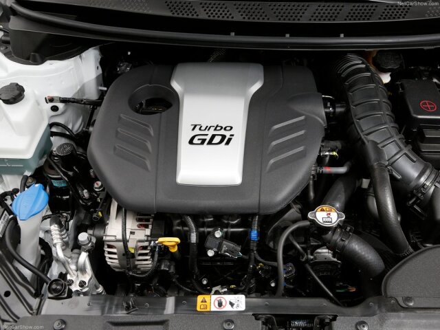Priamovstrekový 4-valec 1,6 T-GDI dáva vďaka turbodúchadlu twin-scroll výkon 150 kW.  To je o 51 % viac v porovnaní s atmosférickou verziou.