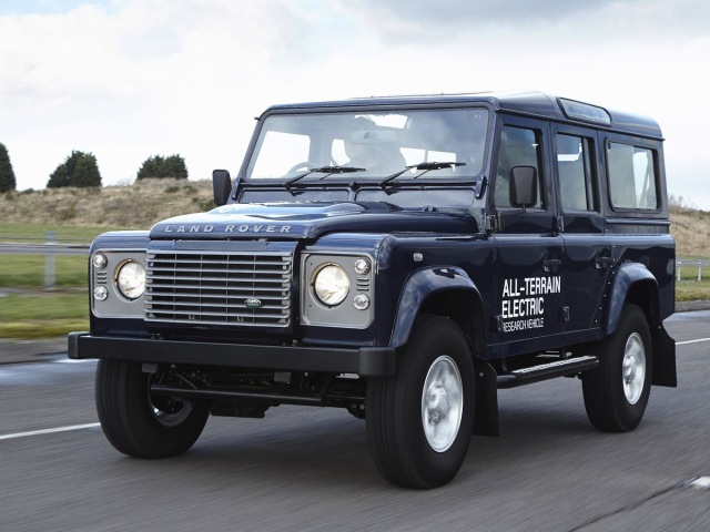 Land Rover Defender Electric