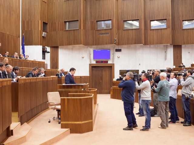 parlament, fico, lipšic