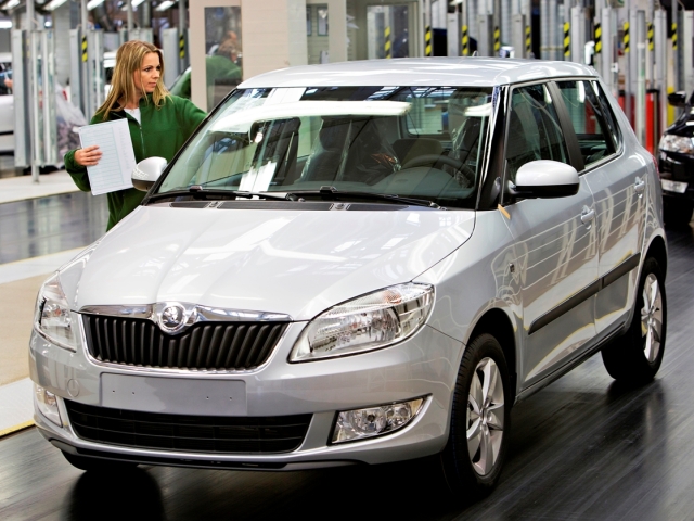 Jubilejným exemplárom s poradovým číslom 1 500 000. sa stala Fabia GreenLine s motorom 1,2 TDI a spotrebou len 3,4 litra nafty na 100 km.
