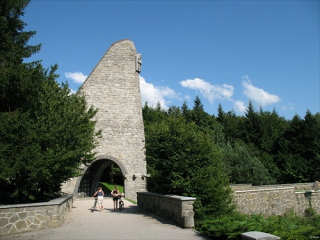 Dukla - pamätník.