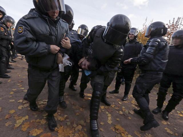 Rusko, polícia, protest