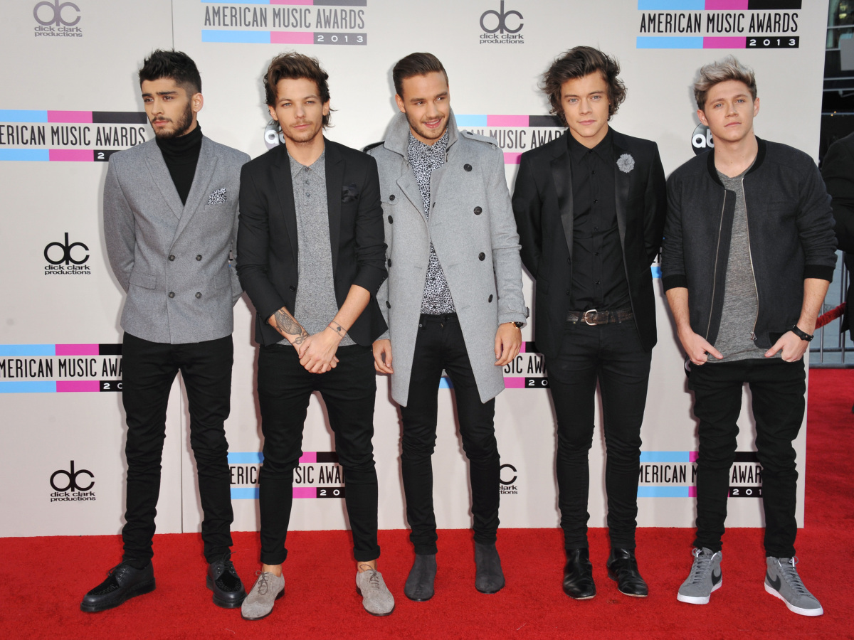 Členovia formácie One Direction.