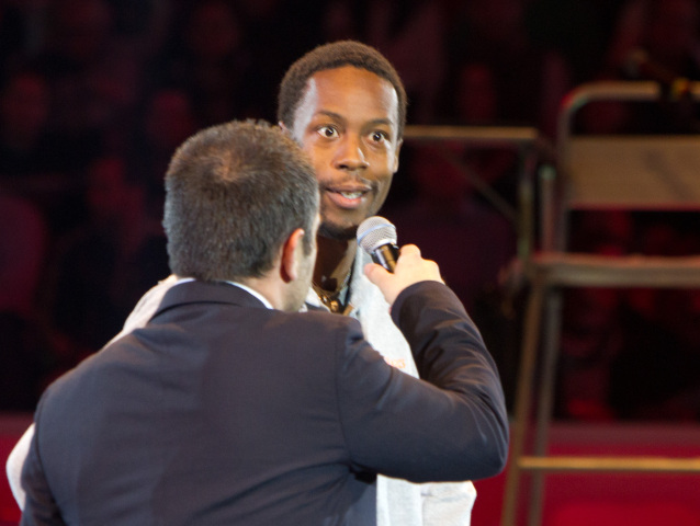 Gael Monfils poskytol na kurte rozhovor.
