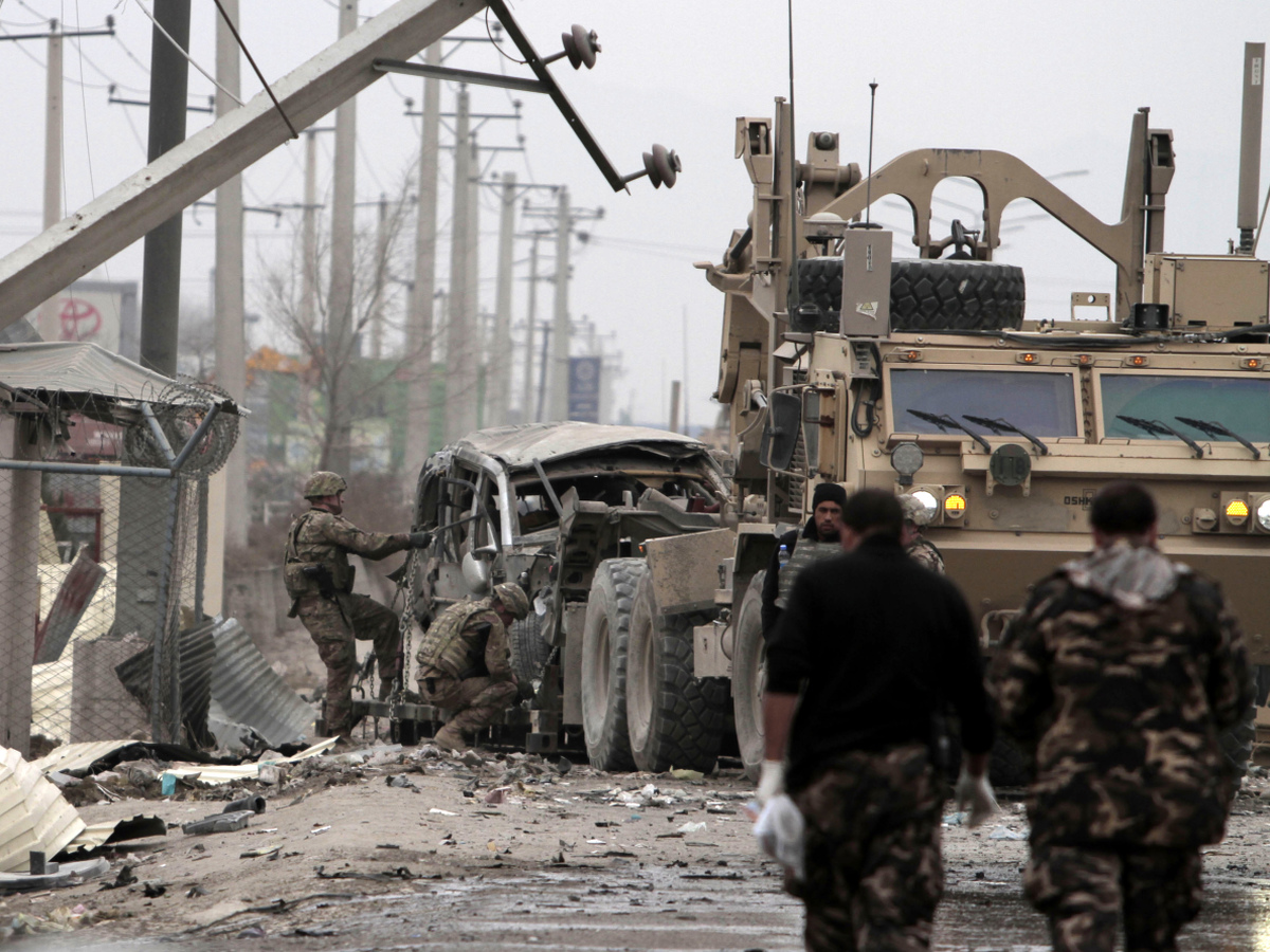 Afghanistan, samovražedný útok, Taliban