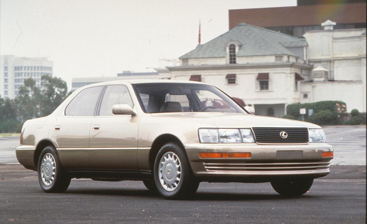 Lexus LS 400