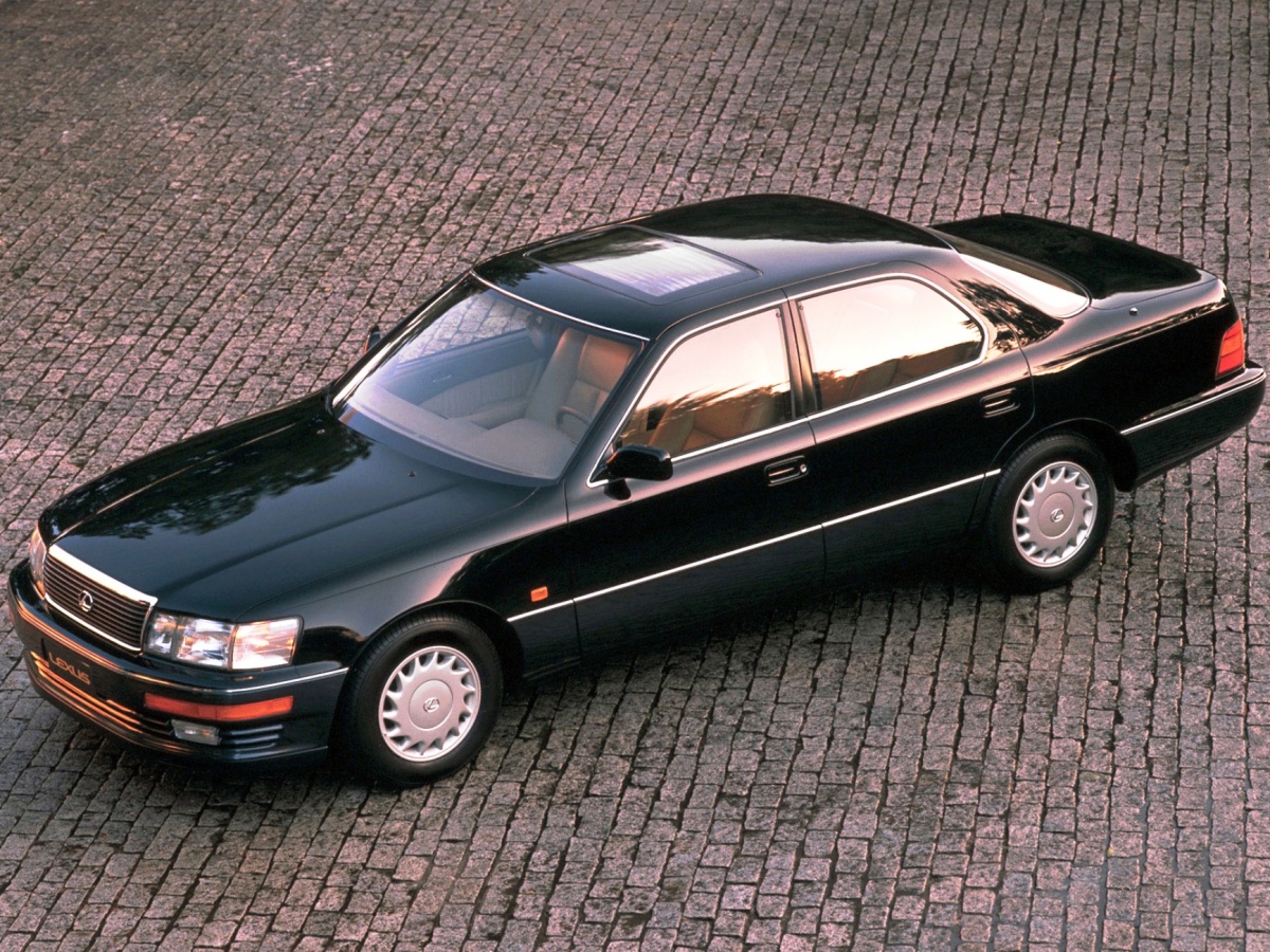 Lexus LS 400