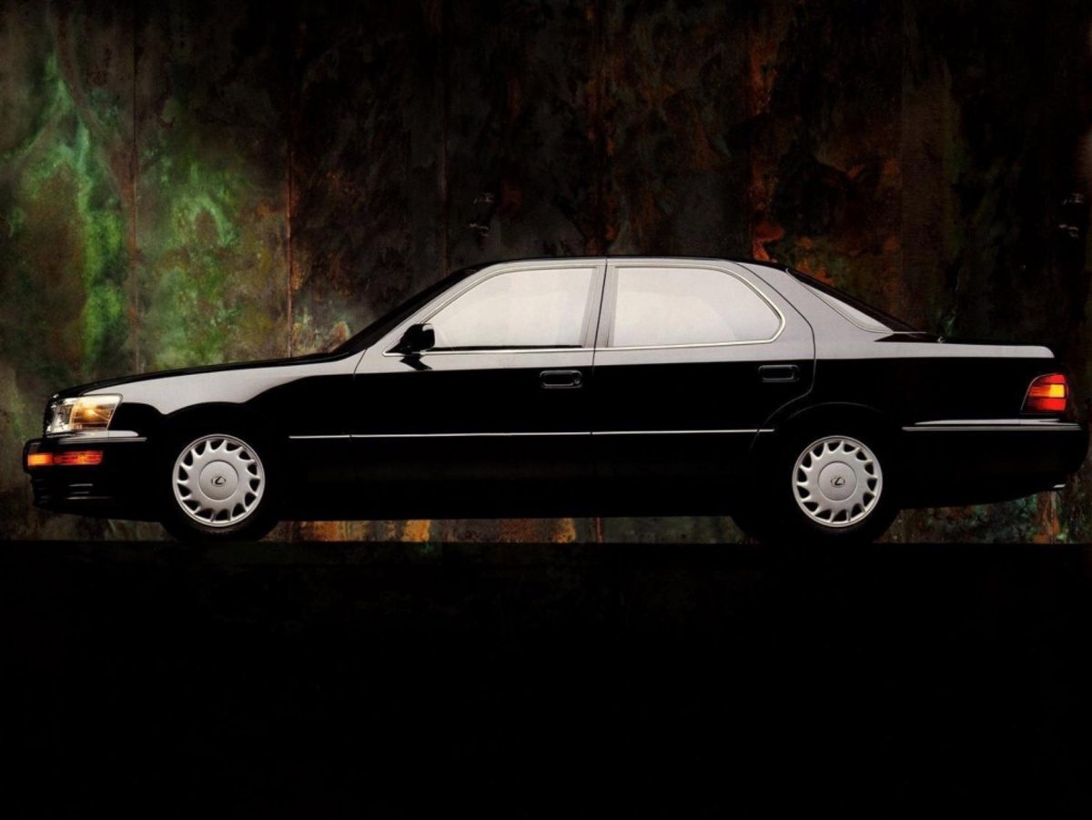 Lexus LS 400