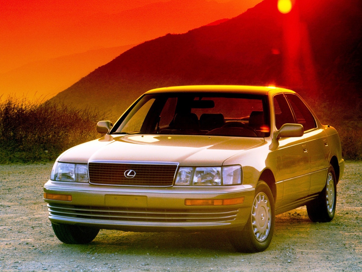 Lexus LS 400