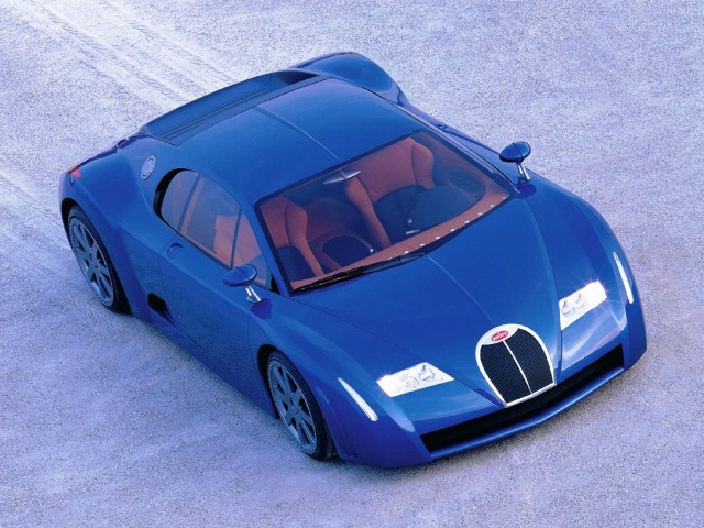Vzniku Veyronu predchádzal koncept Bugatti 18.3 Chiron dizajnovaný štúdiom Italdesign.