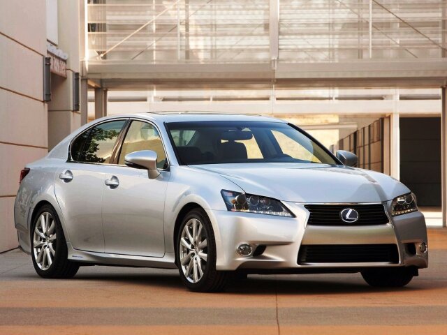 Hviezdou spokojnosti je opäť Lexus. Patrí mu celkové víťazstvo, ale aj tri prvé miesta v hodnotení modelov podľa tried. Zaslúžili sa o to modelové rady LS, ES aj GS.