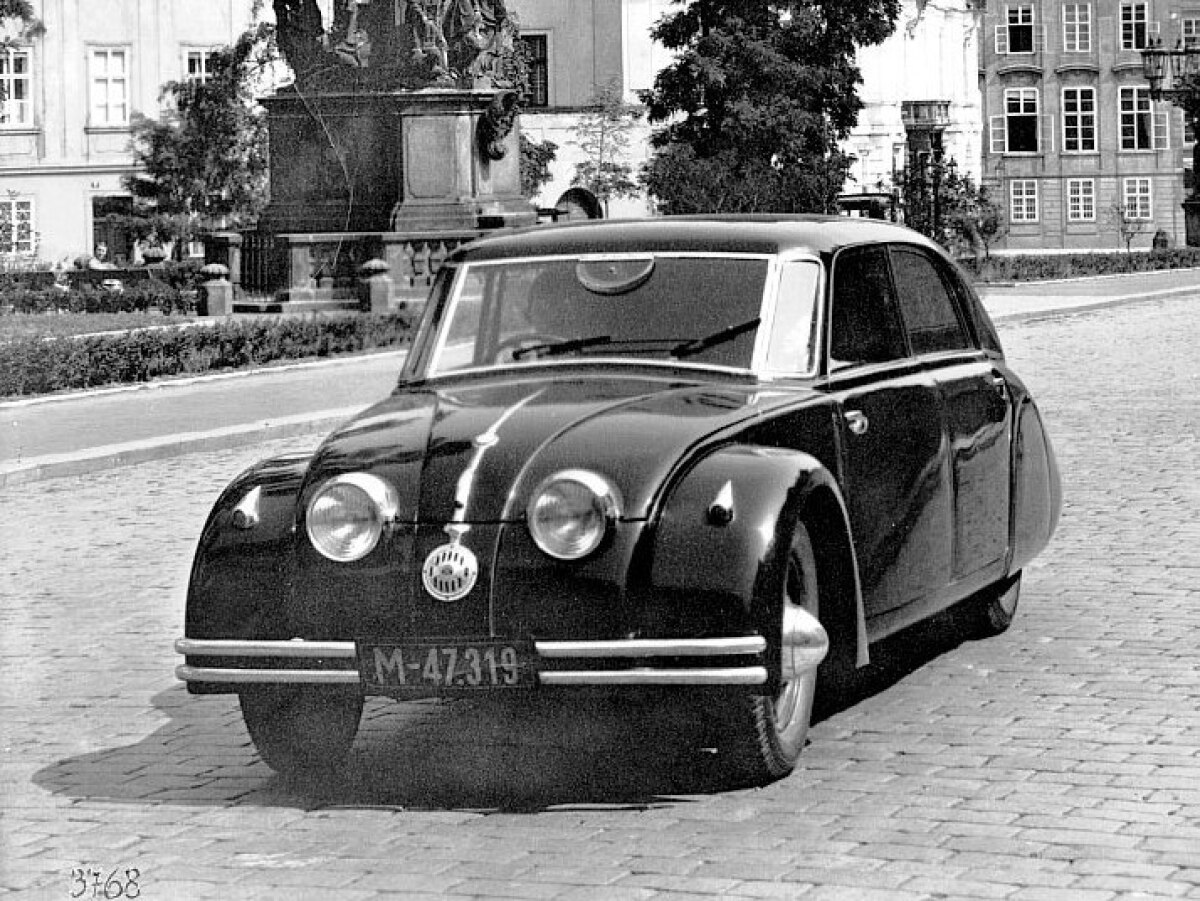 Tatra 77