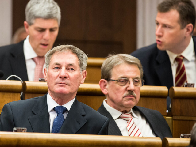 Rokovanie 33. schôdze NR SR, parlament, Hrušovský, Bugár, Fronc
