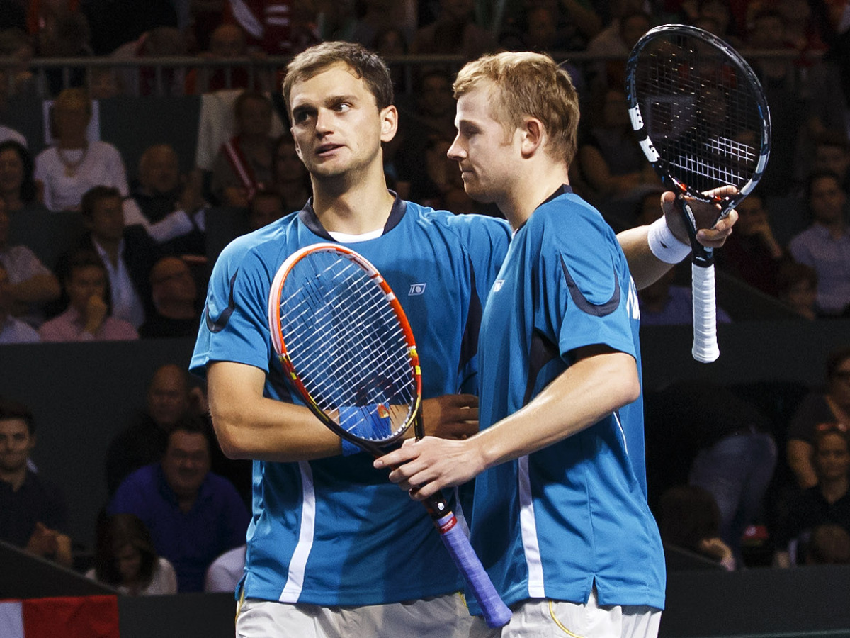 Andrej Golubev, Oleksandr Nedoviesov