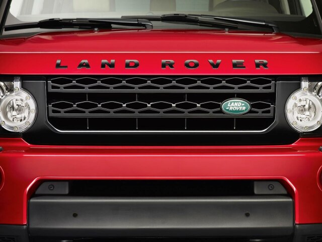 Land Rover sa ocitol na úplnom chvoste medzi luxusnými autami. Aspoň z pohľadu kvality servisu v USA.
