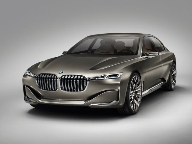 Hyperluxusná limuzína presahuje dĺžkou hranicu piatich metrov. Lakovaná je vo farbe Liquid Platinum Bronze. Nechýbajú ani laserové svetlá.