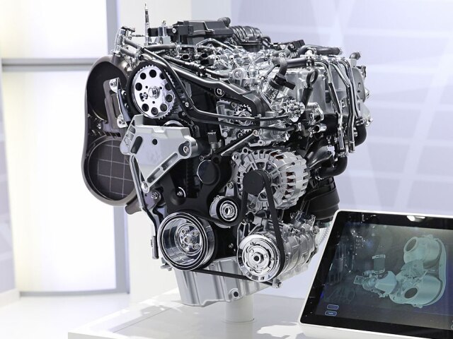 Hviezdou pod kapotou sa stane 4-valcový diesel 2,0 BiTDI s dvojicou turbodúchadiel, výkonom až 176 kW a krútiacim momentom 500 Nm.