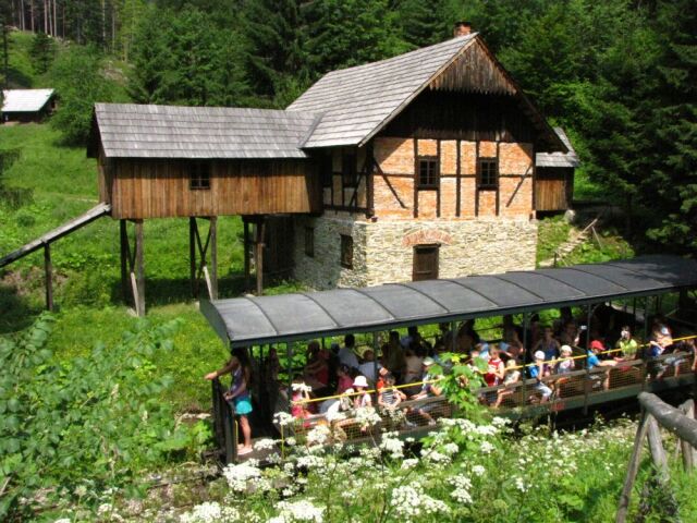Na Kysuciach turisti najviac vyhľadávali historickú lesnú úvraťovú železničku a Skanzen vo Vychylovke.