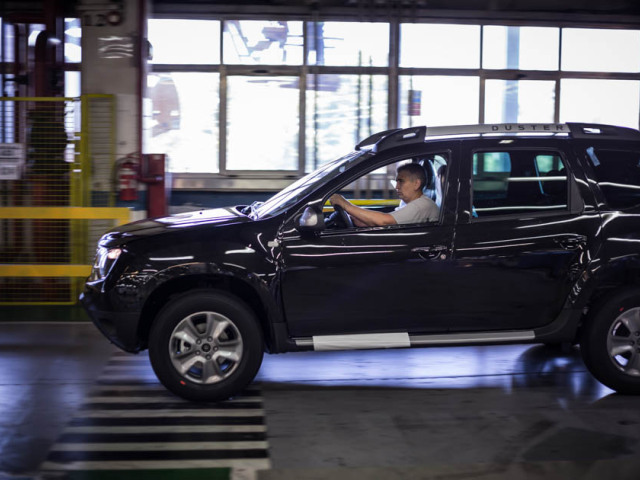 Ešte výstupná kontrola a ďalší Duster je hotový. Linku opúšťa nové auto každých 55 sekúnd.