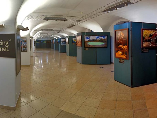 Výstava spojená s predajom knihy Zoom2 Príbehy fotografii na Bratislavskom hrade potrvá do 19. septembra