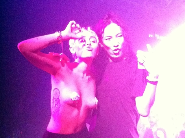 Miley Cyrus a dizajnér Alexander Wang