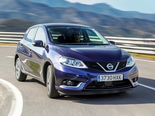 Pulsar budú poháňať zatiaľ len dve pohonné jednotky od Renaultu. Benzínový 4-valec 1,2 TCe a diesel 1,5 dCi.