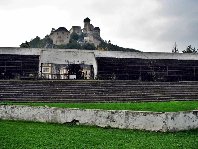 futbalový štadión, Trenčín