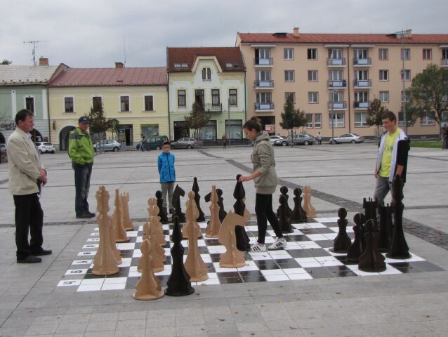 Zvolen, šach, námestie,