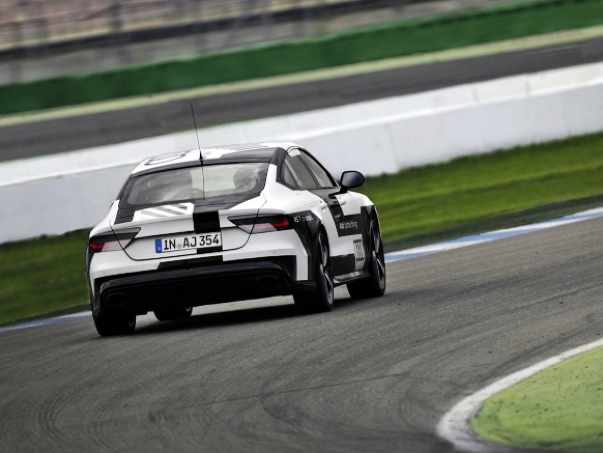 Audi RS7 - autonómna jazda