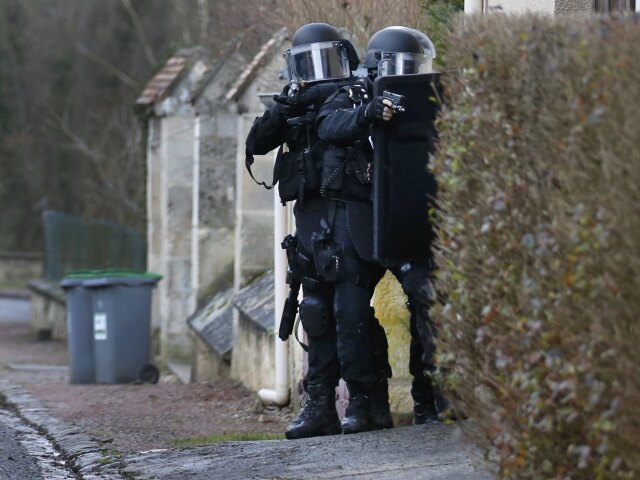 Francúzsko, polícia, teroristi, Charlie Hebdo