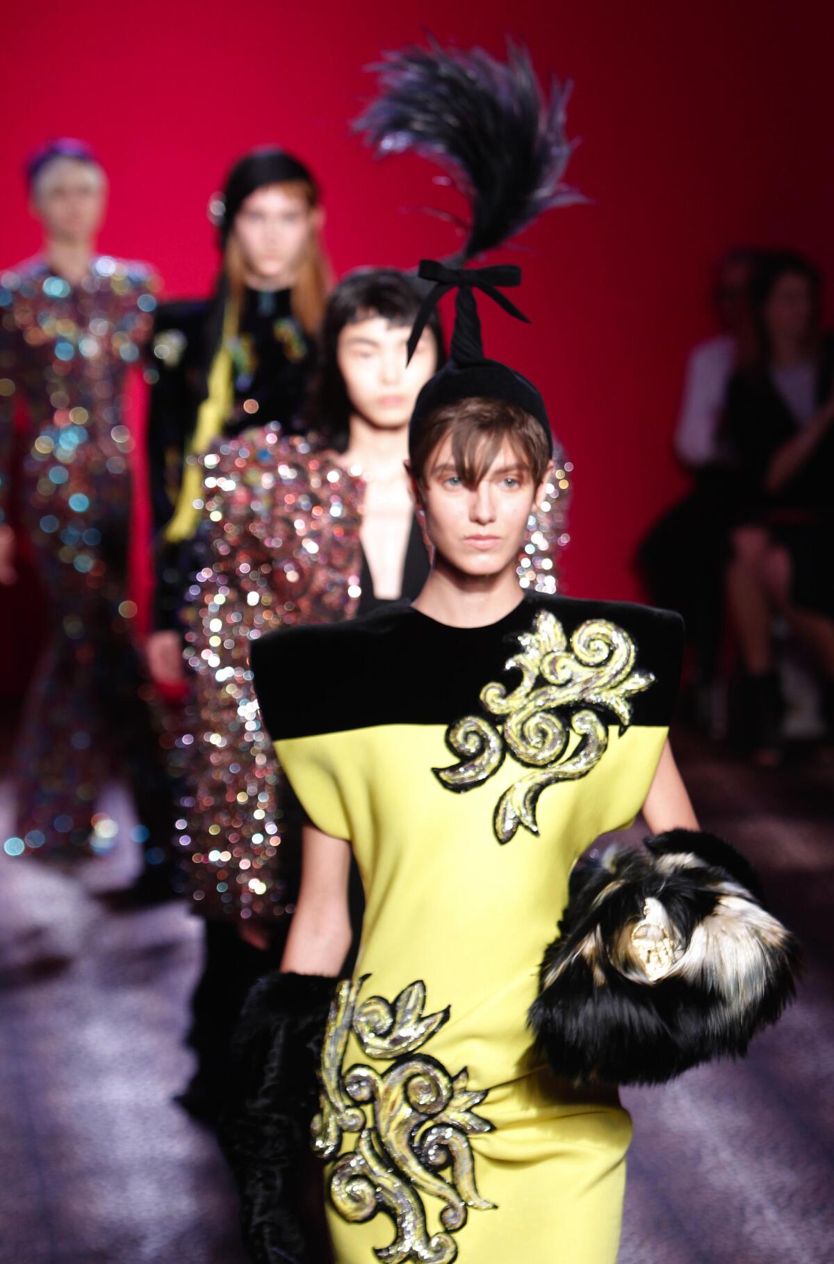 Paris Fashion Schiaparelli, Juraj Straka
