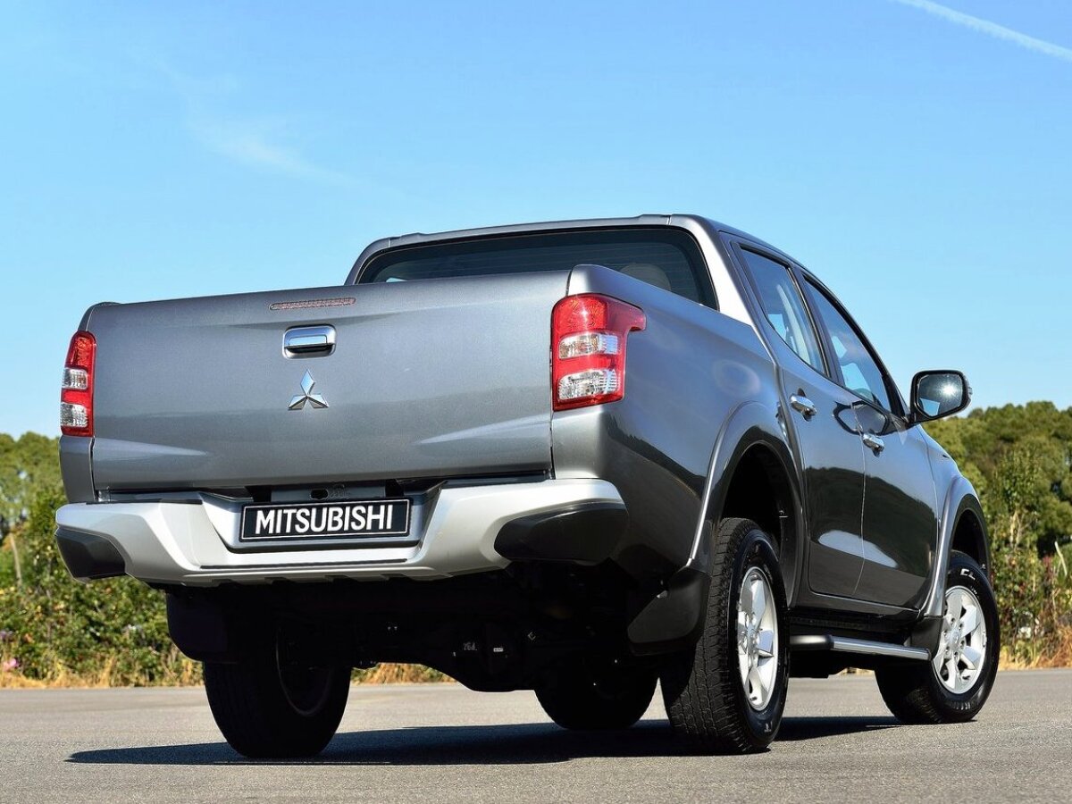 Mitsubisho L200 - 2016