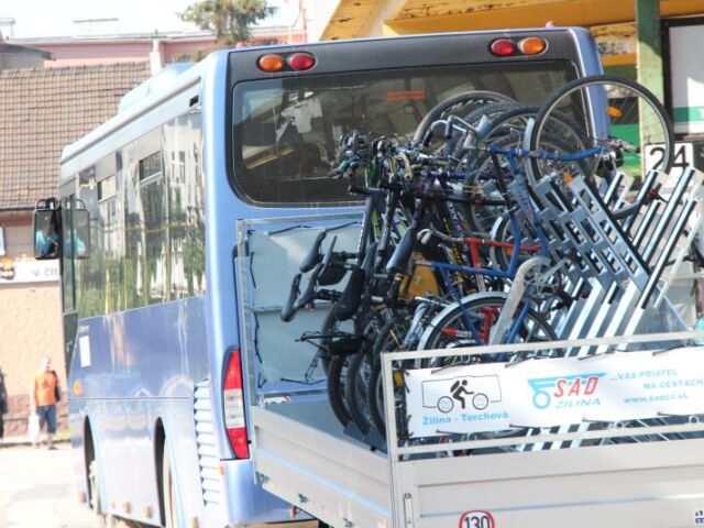 bicykle, autobus