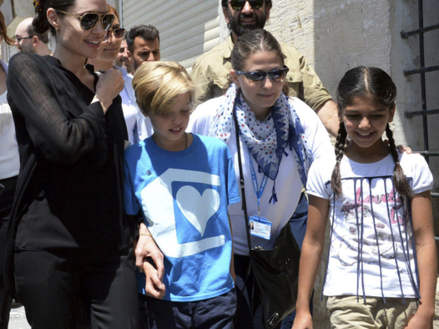 Angelina Jolie (vľavo) aj s dcérou Shiloh