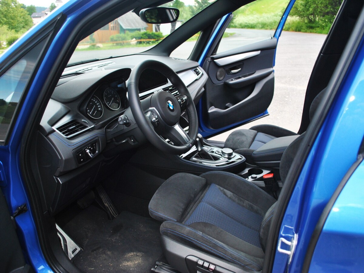 BMW 220d xDrive Active Tourer