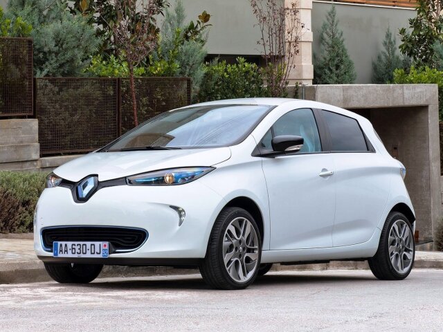 Zoe je sympatický elektromobil s dĺžkou 4,1 metra a rázvorom 2 588 mm.