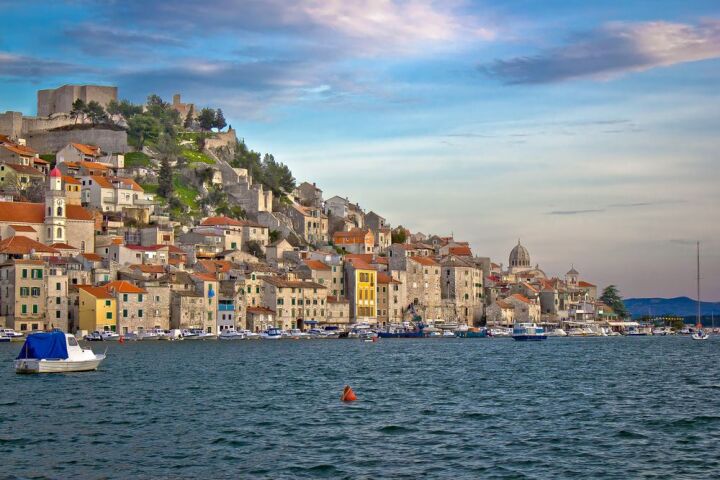 Šibenik, Chorvátsko, more, leto, letovisko, lode, chrám