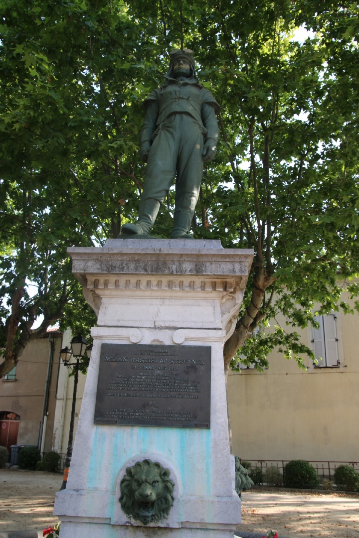 štefánikova socha, paulham