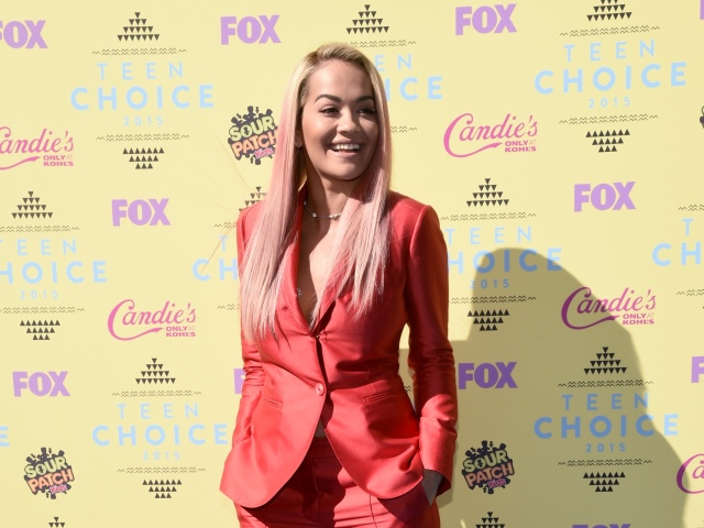 Speváčka Rita Ora.