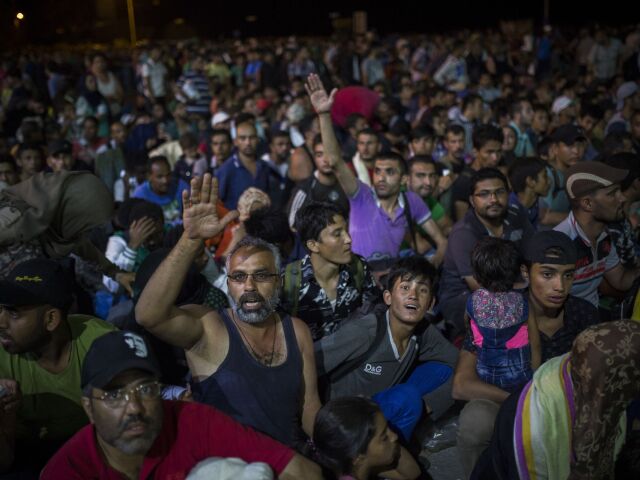utečenci, migranti, grécko, lesbos,