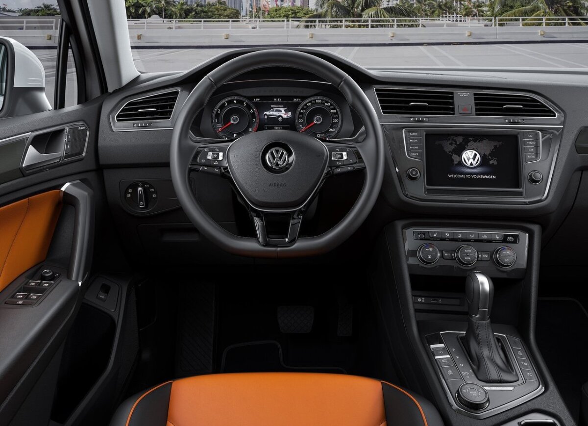 VW Tiguan - 2016
