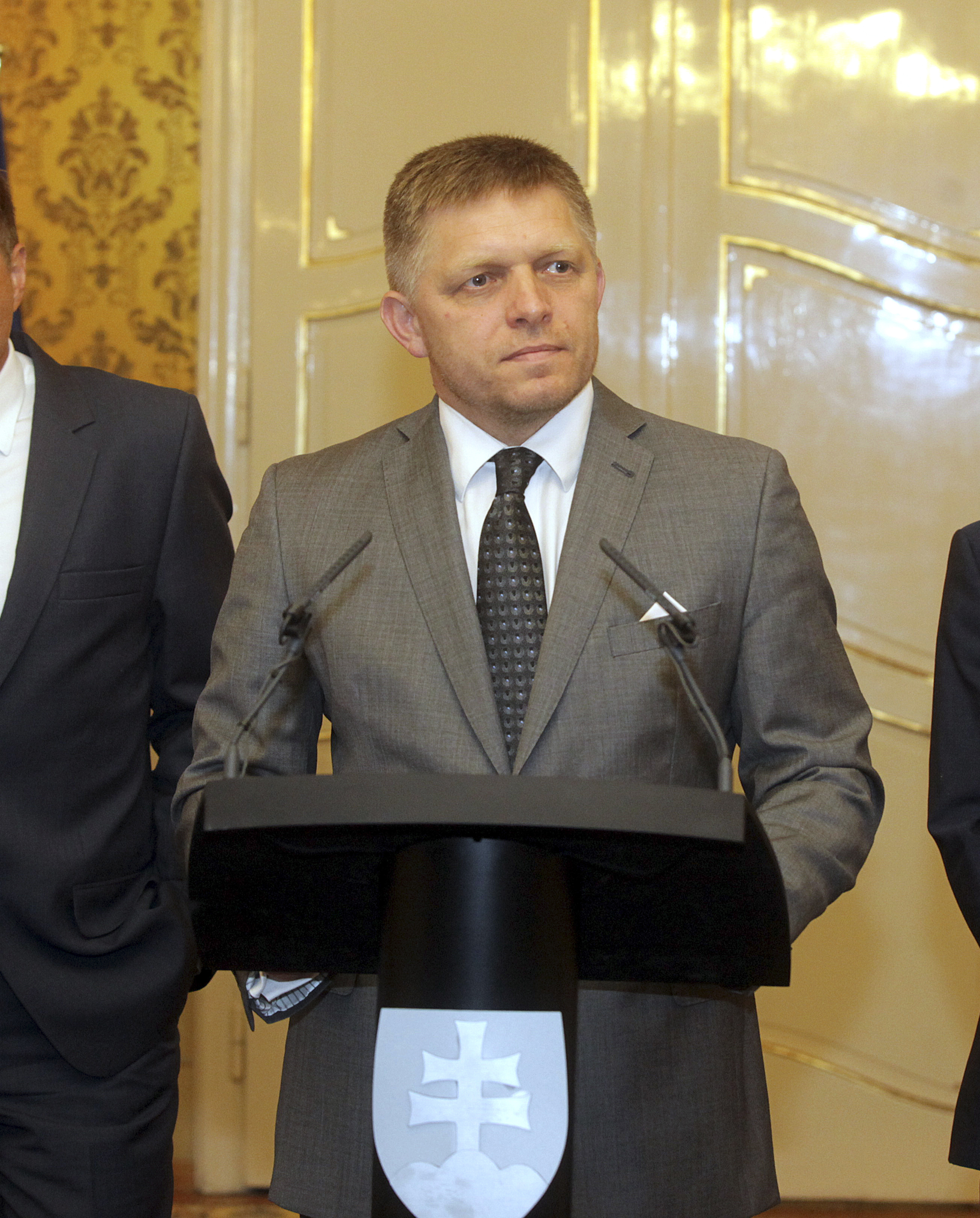 Premiér a predseda Smeru Robert Fico.