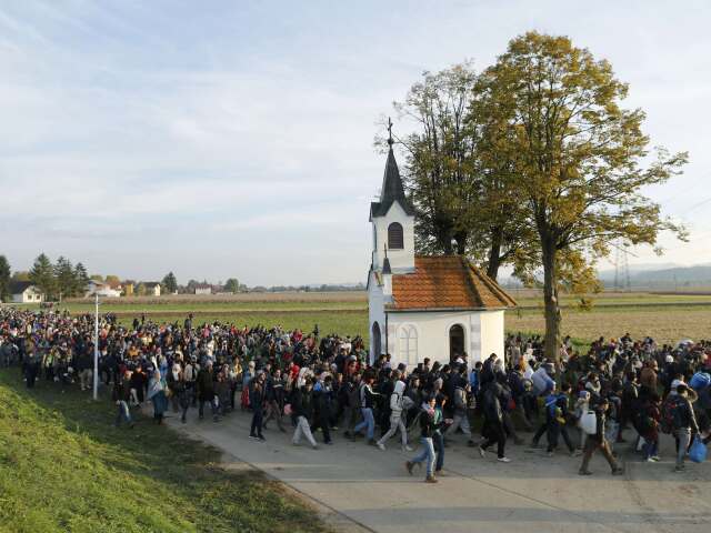 slovinsko, utečenci, migranti,